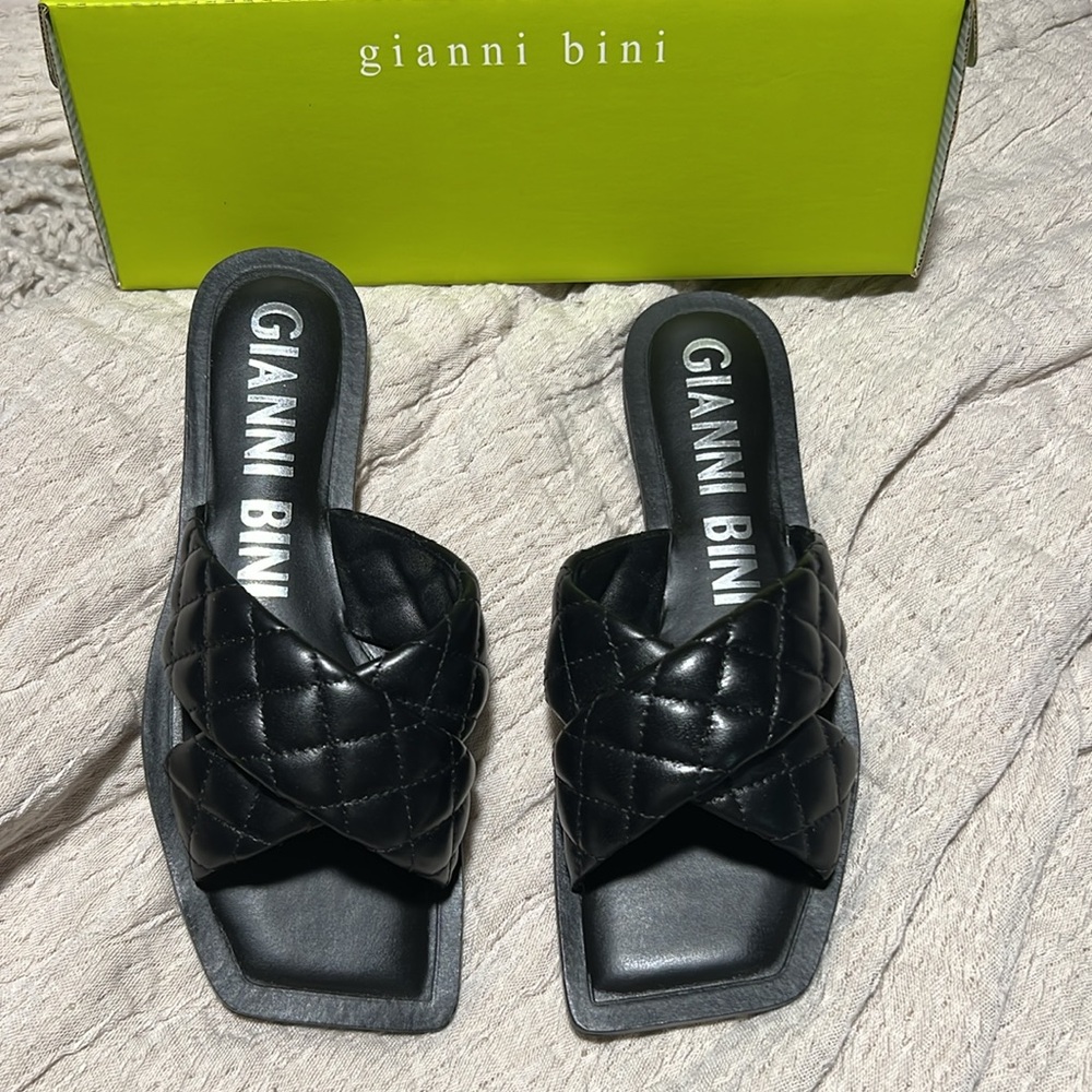 New without tags Gianni bini leather black square toe slides